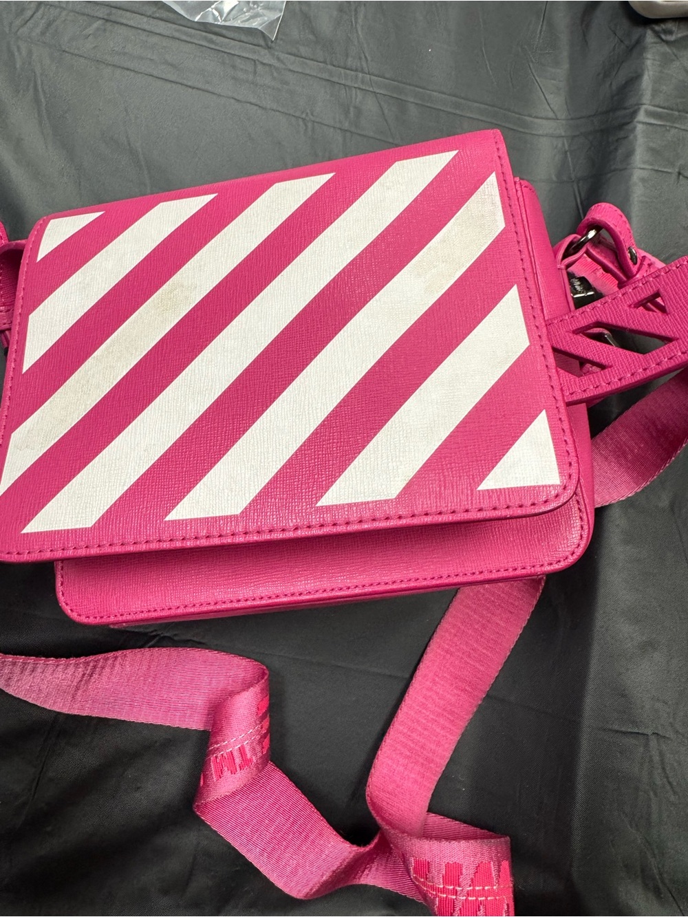Off-White Pink Diagonal Stripe Crossbody Bag - Picture 2 of 5